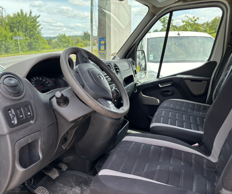 RENAULT MASTER 3 F3500 L2H2 DCI 125+ CONFORT 2012