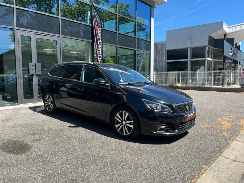 PEUGEOT 308 SW Active 130 ch Phase II 1.5 BlueHDi  Caméra de recul / Grand Coffre