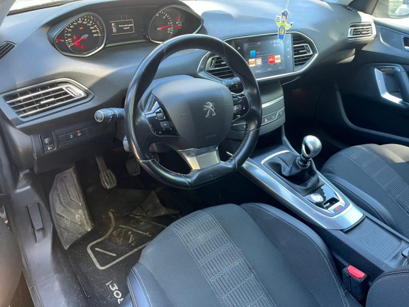 PEUGEOT 308 SW Active 130 ch Phase II 1.5 BlueHDi  Caméra de recul / Grand Coffre