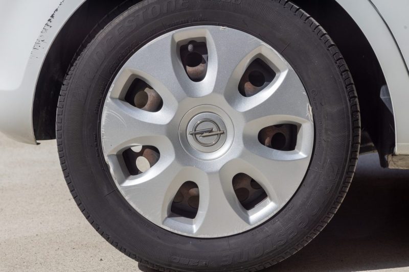 Opel Corsa 1.2 LPG Graphite - GPL (1€/L) & Essence - Climatisation - Bluetooth - Garantie 6 mois