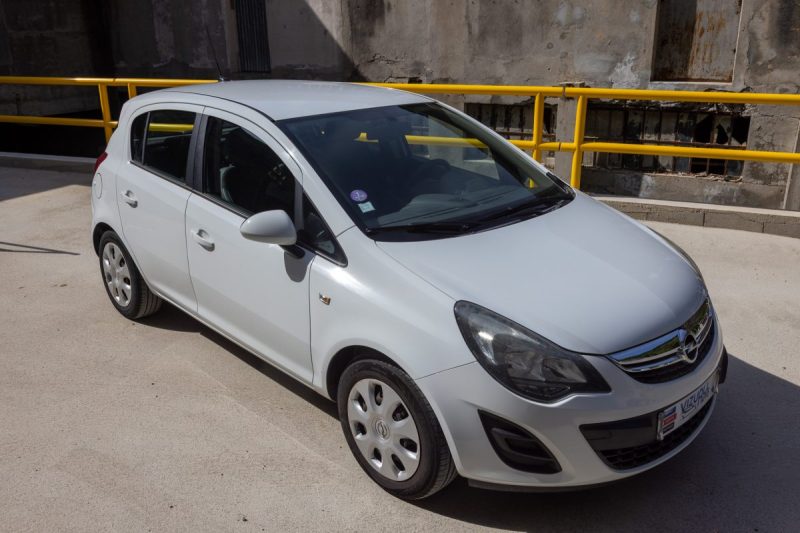 Opel Corsa 1.2 LPG Graphite - GPL (1€/L) & Essence - Climatisation - Bluetooth - Garantie 6 mois