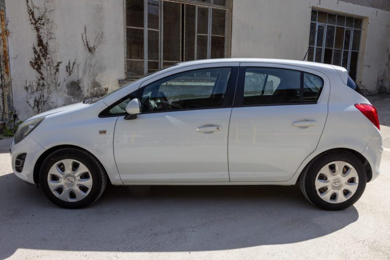 Opel Corsa 1.2 LPG Graphite - GPL (1€/L) & Essence - Climatisation - Bluetooth - Garantie 6 mois