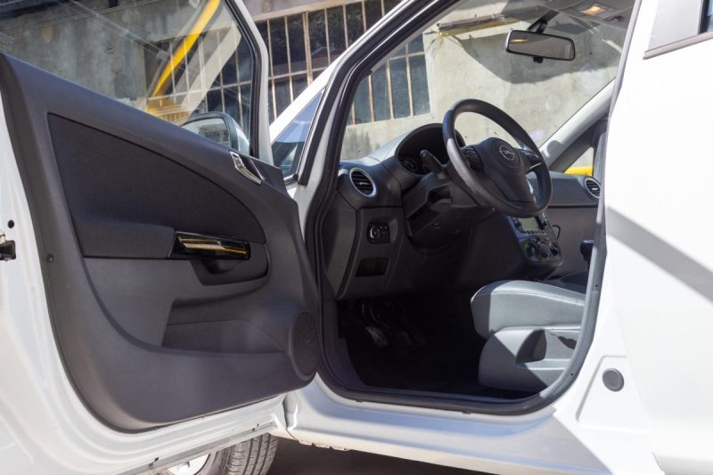 Opel Corsa 1.2 LPG Graphite - GPL (1€/L) & Essence - Climatisation - Bluetooth - Garantie 6 mois