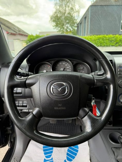 MAZDA BT-50 2.5 TDCi MZR-CD FIGHTER DOUBLE CABINE PICK UP 4X4 143CH