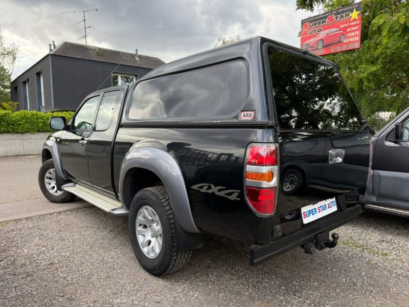 MAZDA BT-50 2.5 TDCi MZR-CD FIGHTER DOUBLE CABINE PICK UP 4X4 143CH