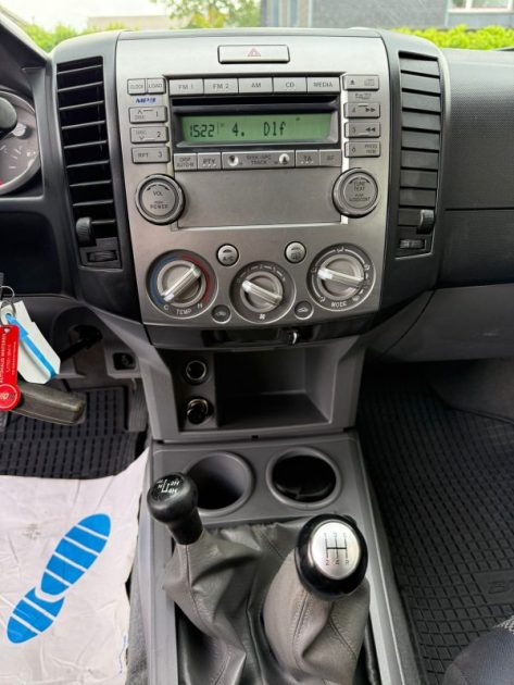 MAZDA BT-50 2.5 TDCi MZR-CD FIGHTER DOUBLE CABINE PICK UP 4X4 143CH