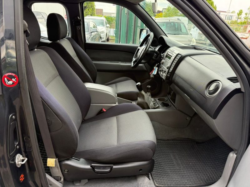 MAZDA BT-50 2.5 TDCi MZR-CD FIGHTER DOUBLE CABINE PICK UP 4X4 143CH