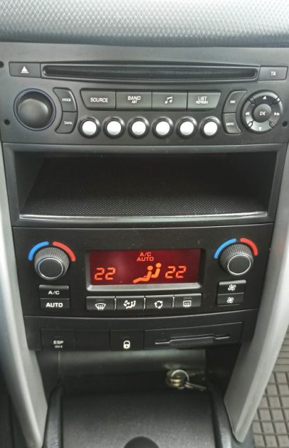 PEUGEOT 207 SW 1.6 EHDI 1ER MAIN GARANTIE 6 MOIS
