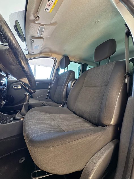 Dacia Duster 1.6 105Cv 16V - Lauréate - Garantie 1 an ou 15.000km