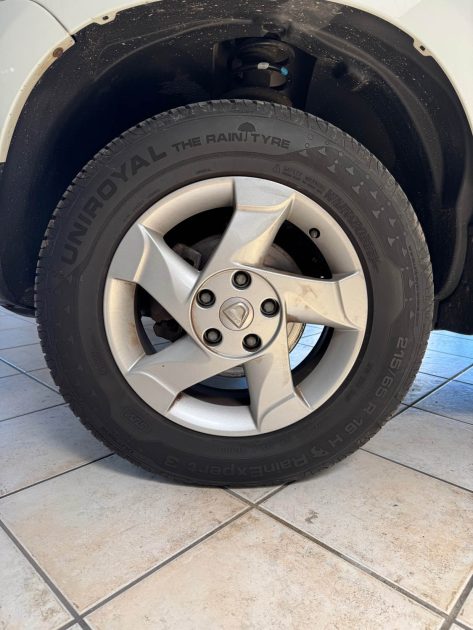 Dacia Duster 1.6 105Cv 16V - Lauréate - Garantie 1 an ou 15.000km