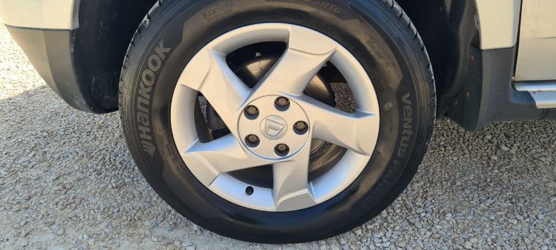 DACIA Duster - 1.6i Confort 4X2 105ch essence