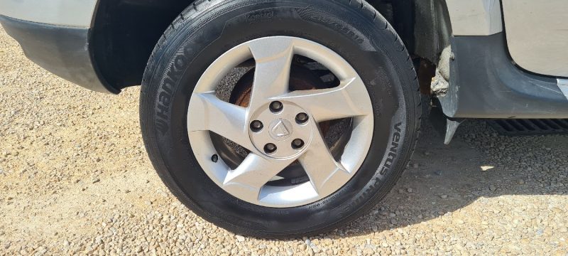 DACIA Duster - 1.6i Confort 4X2 105ch essence