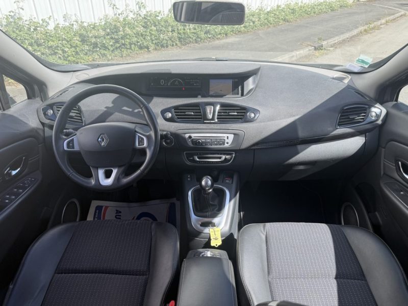 RENAULT SCENIC III 1.5 DCI 110 EXPRESSION 2012