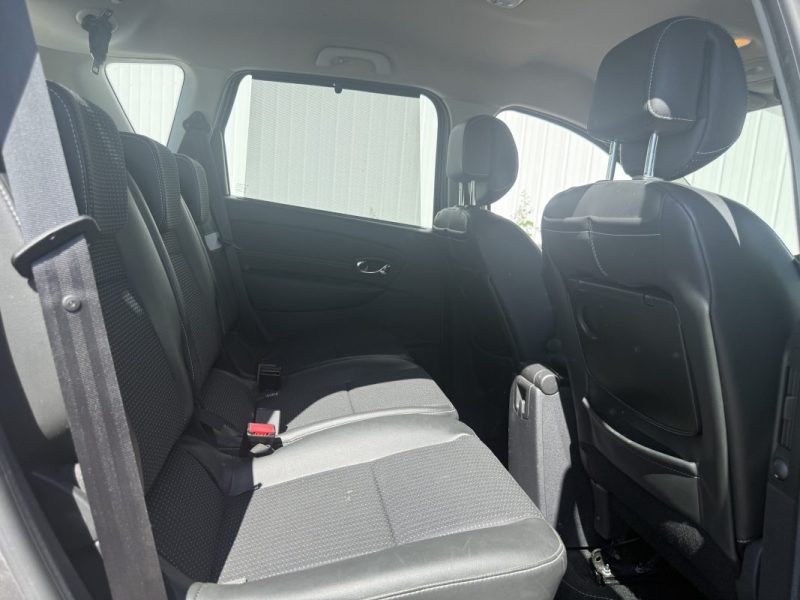 RENAULT SCENIC III 1.5 DCI 110 EXPRESSION 2012