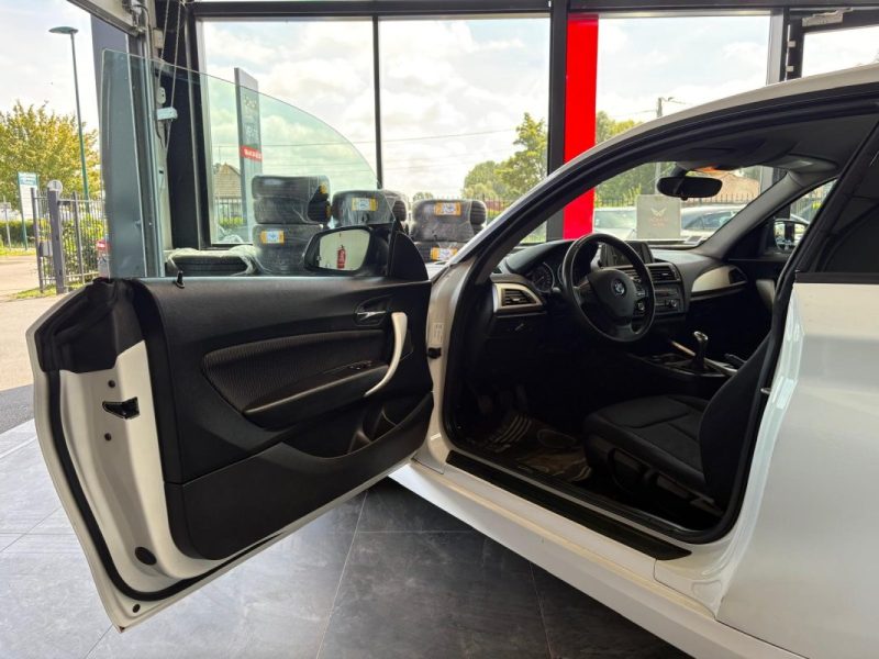 🚗 BMW SÉRIE 1 114i 102ch ⚙️ LOUNGE 3P 📱 Bluetooth 📡 Radar de recul ❄️ Climatisation