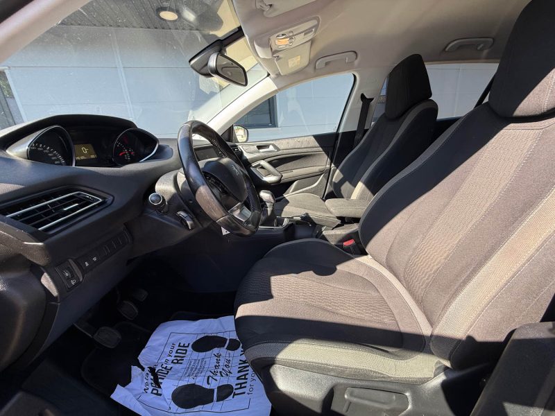 PEUGEOT 308 1.6 BLUEHDI 100ch STYLE