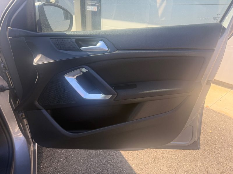 PEUGEOT 308 1.6 BLUEHDI 100ch STYLE