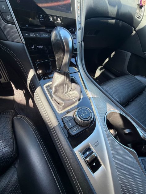 INFINITI Q50 3.5 V6 HYBRID 364CH AWD BVA 