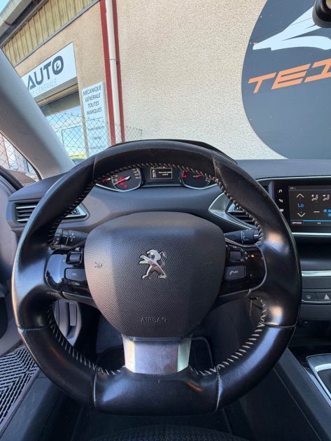PEUGEOT 308 1.5 bluehdi 130ch - Caméra - Historique - CarPlay