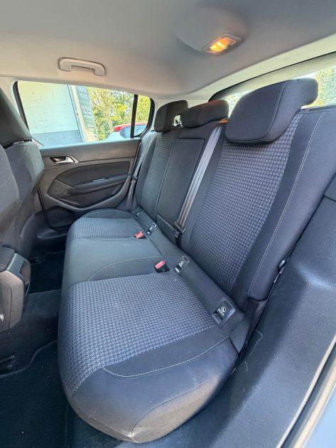 PEUGEOT 308 1.5 bluehdi 130ch - Caméra - Historique - CarPlay