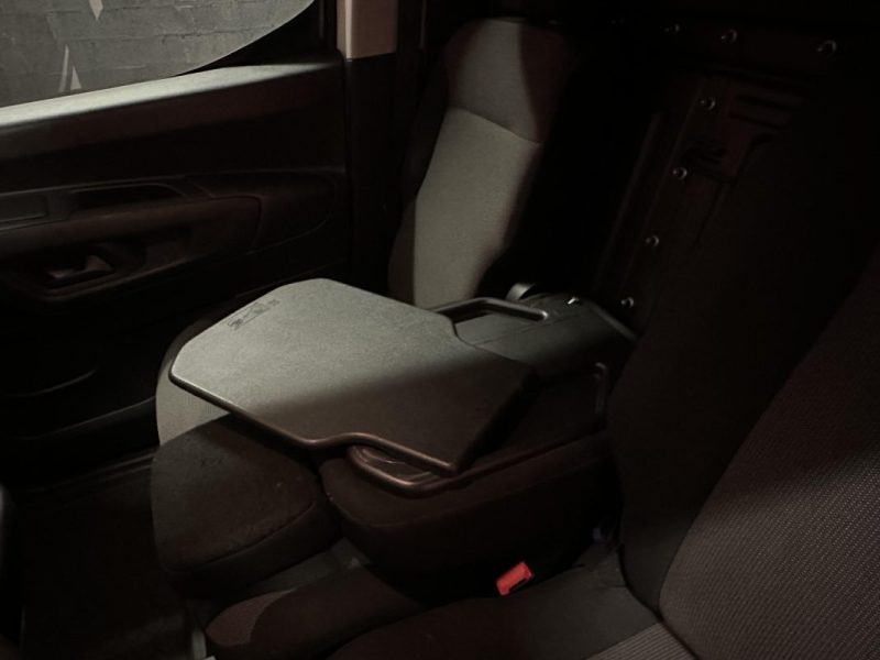 PEUGEOT PARTNER 3 STANDARD 650KG BLUEHDI 130CH S&S ASPHALT EAT8 3 PLACES - 1ère Main -