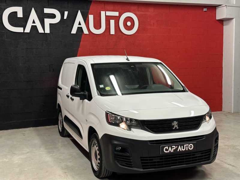 PEUGEOT PARTNER 3 STANDARD 650KG BLUEHDI 130CH S&S ASPHALT EAT8 3 PLACES - 1ère Main -
