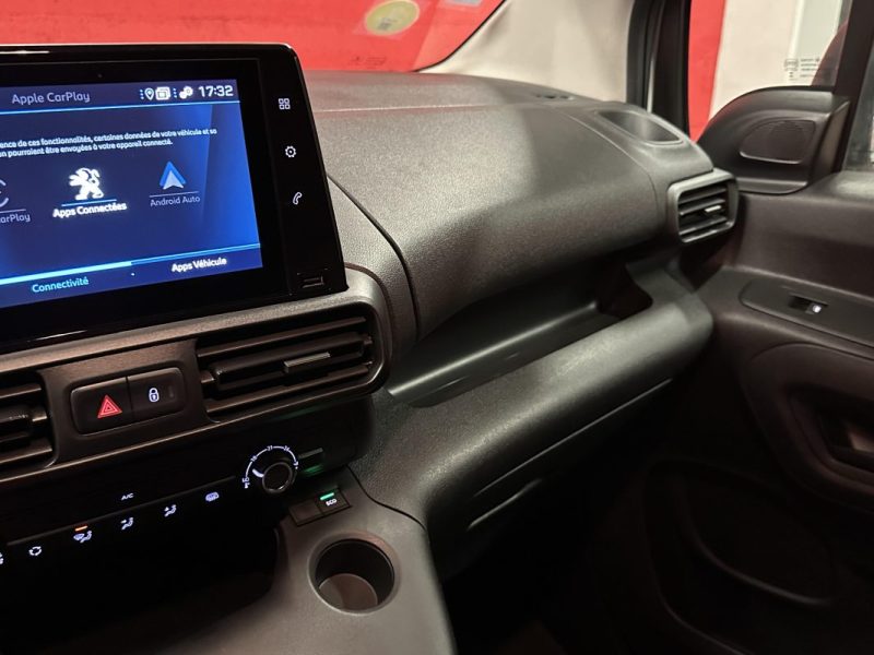 PEUGEOT PARTNER 3 STANDARD 650KG BLUEHDI 130CH S&S ASPHALT EAT8 3 PLACES - 1ère Main -