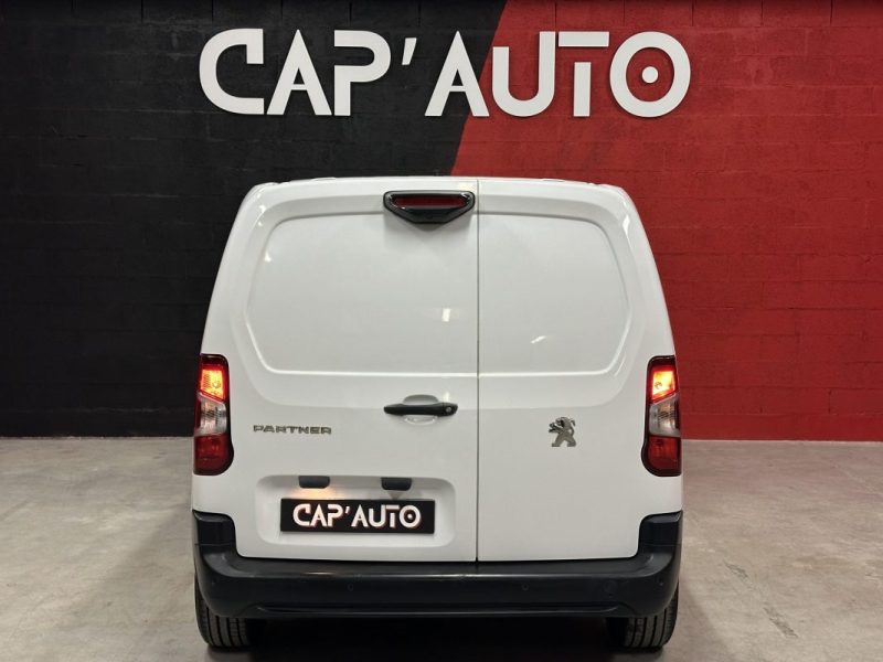 PEUGEOT PARTNER 3 STANDARD 650KG BLUEHDI 130CH S&S ASPHALT EAT8 3 PLACES - 1ère Main -