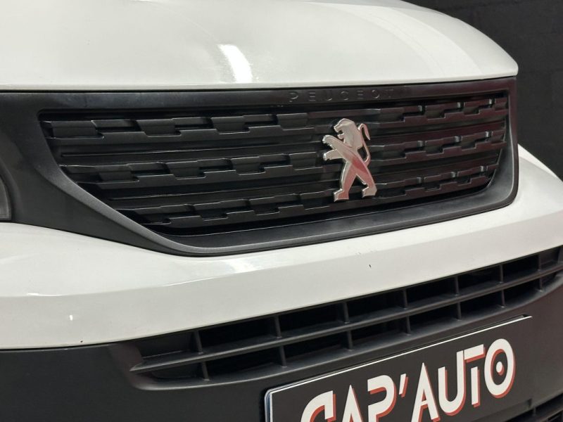 PEUGEOT PARTNER 3 STANDARD 650KG BLUEHDI 130CH S&S ASPHALT EAT8 3 PLACES - 1ère Main -
