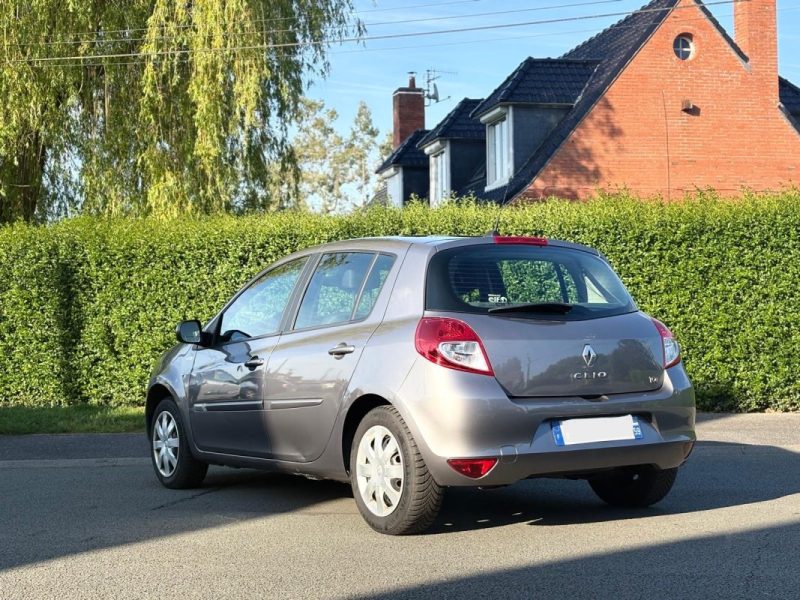 ✅ Magnifique RENAULT CLIO TOM TOM EDITION 1.2 16V Night And Day // Première Main // Carnet Complet