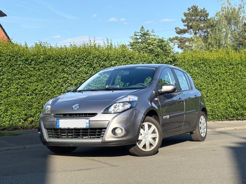 ✅ Magnifique RENAULT CLIO TOM TOM EDITION 1.2 16V Night And Day // Première Main // Carnet Complet