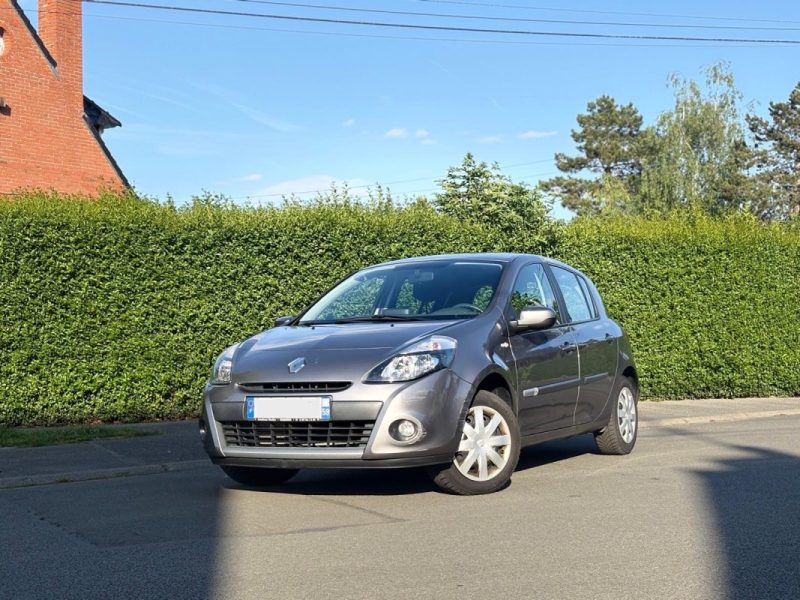 ✅ Magnifique RENAULT CLIO TOM TOM EDITION 1.2 16V Night And Day // Première Main // Carnet Complet