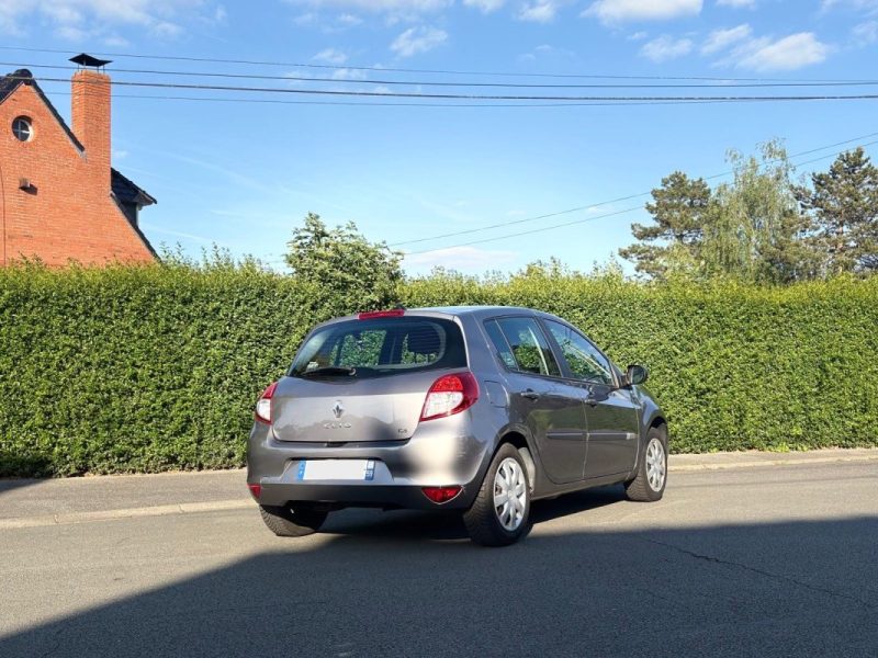 ✅ Magnifique RENAULT CLIO TOM TOM EDITION 1.2 16V Night And Day // Première Main // Carnet Complet