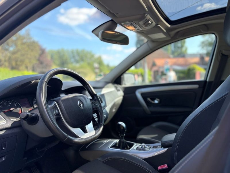 ✅ RENAULT LAGUNA 2.0 16V ETHANOL DYNAMIQUE Edition Bose // Full Entretien Renault // Première Main