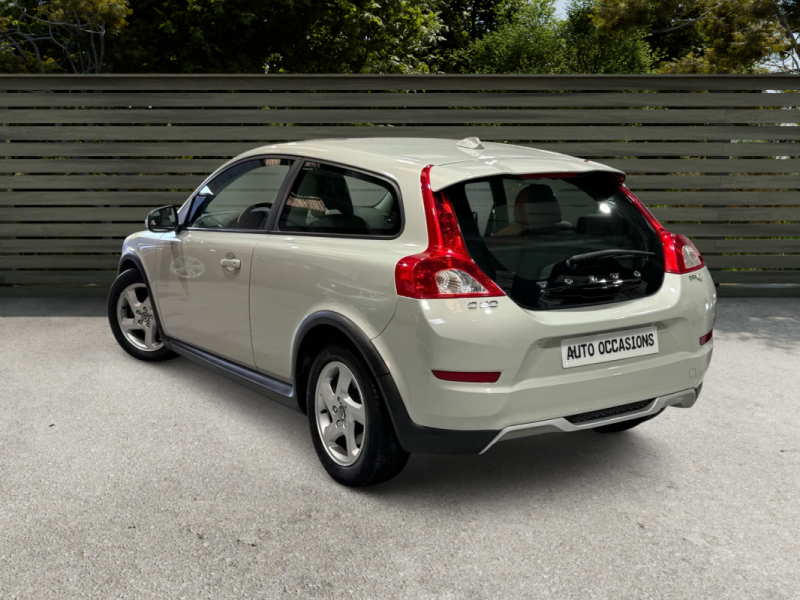 VOLVO C30 1.6 D PACK MOMENTUM 115Ch 1er MAIN GARANTIE 6 MOIS 