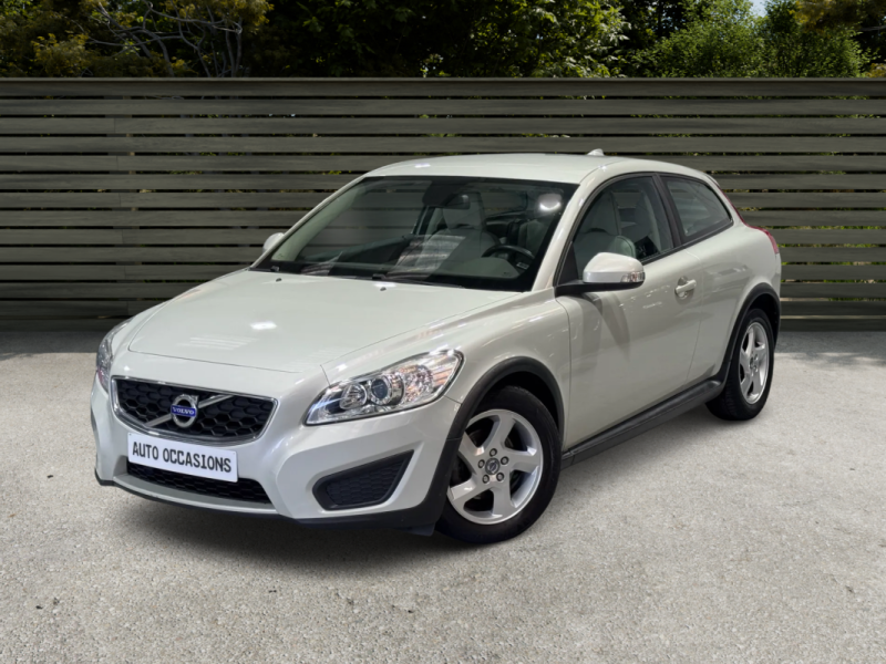 VOLVO C30 1.6 D PACK MOMENTUM 115Ch 1er MAIN GARANTIE 6 MOIS 