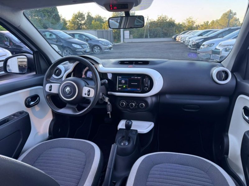 RENAULT TWINGO III 0.9 TCE 90cv AUTOMATiQUE / 29 000km INTENS EXCLUSIVE / CAMERA 