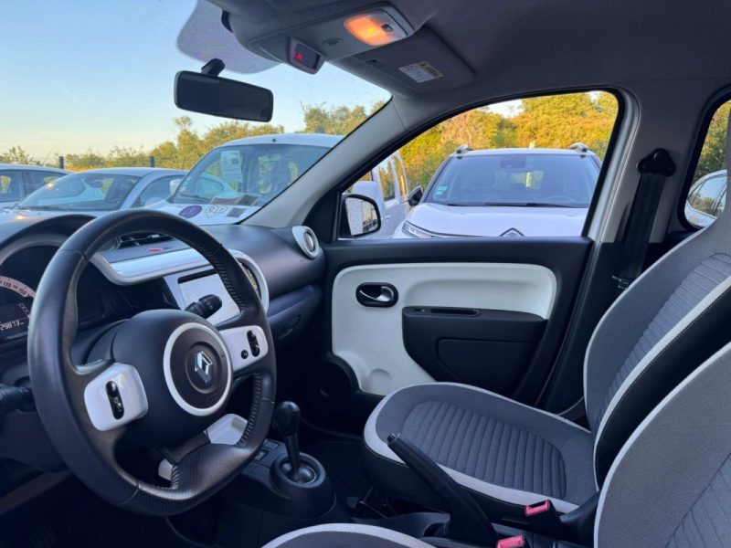 RENAULT TWINGO III 0.9 TCE 90cv AUTOMATiQUE / 29 000km INTENS EXCLUSIVE / CAMERA 