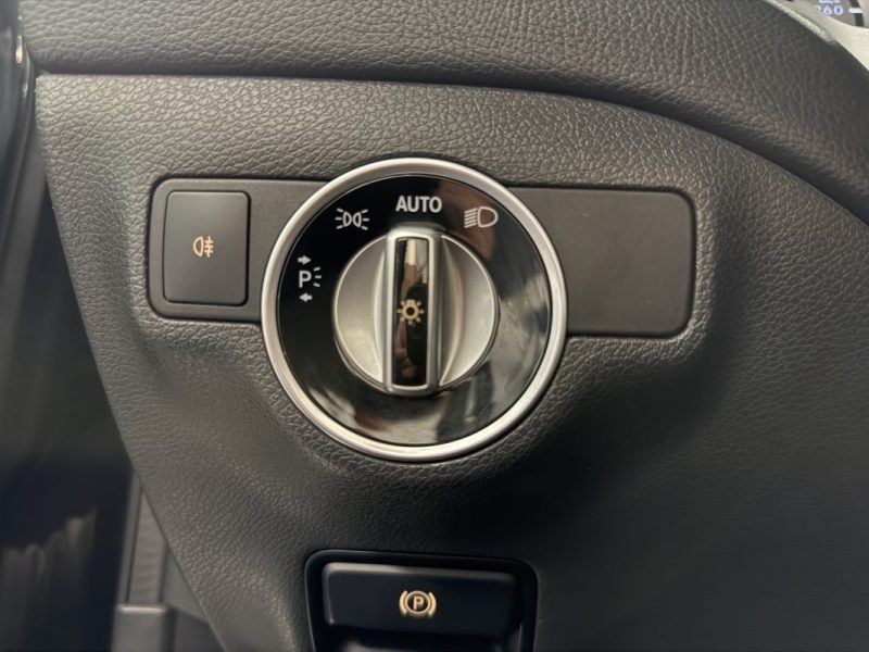 MERCEDES GLA 200d 136 ch Fascination AMG 7G-DCT