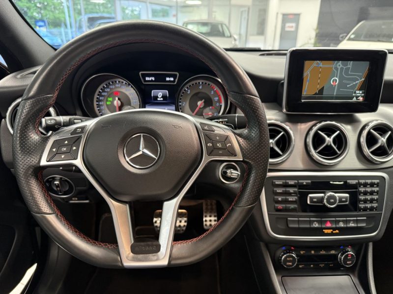 MERCEDES GLA 200d 136 ch Fascination AMG 7G-DCT