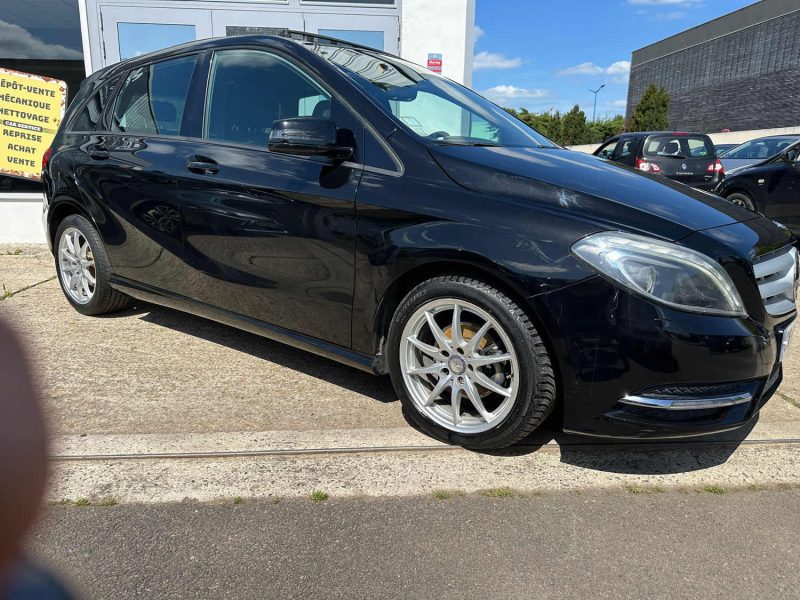 MERCEDES CLASSE B B180 CDI BVA 110CV SPORT EDITION 7G-TRONIC XENON TOIT OUVRANT 2013