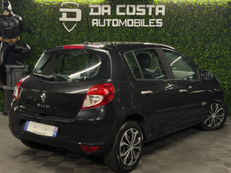 RENAULT CLIO 3 III PHASE 2 1.2 75 Cv 5 Pts 1ERE MAIN ECRAN GPS BLUETOOTH CRIT AIR 1 - GARANTIE 1 AN