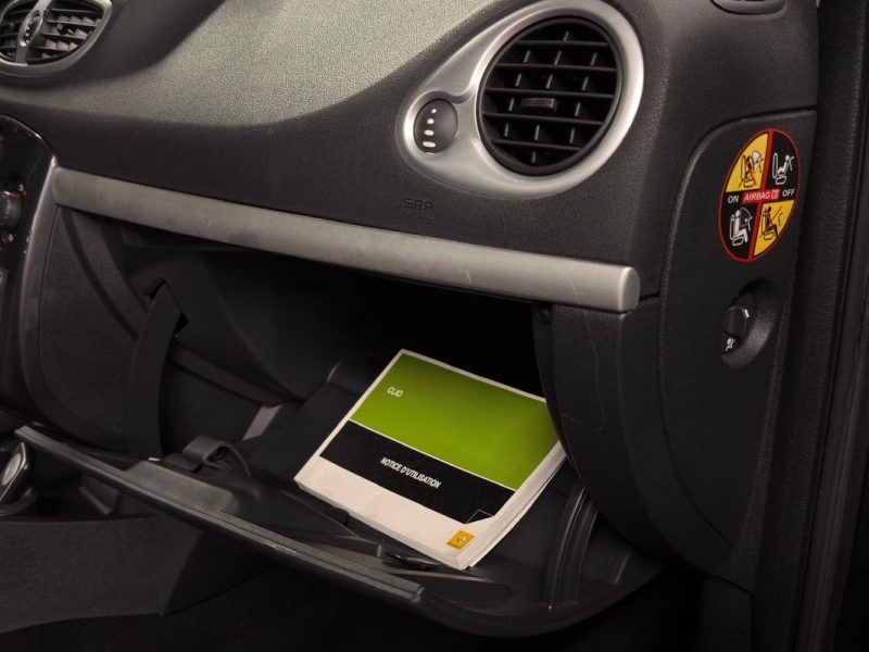 RENAULT CLIO 3 III PHASE 2 1.2 75 Cv 5 Pts 1ERE MAIN ECRAN GPS BLUETOOTH CRIT AIR 1 - GARANTIE 1 AN