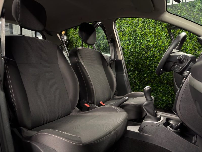 RENAULT CLIO 3 III PHASE 2 1.2 75 Cv 5 Pts 1ERE MAIN ECRAN GPS BLUETOOTH CRIT AIR 1 - GARANTIE 1 AN