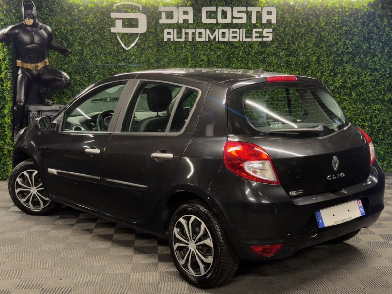 RENAULT CLIO 3 III PHASE 2 1.2 75 Cv 5 Pts 1ERE MAIN ECRAN GPS BLUETOOTH CRIT AIR 1 - GARANTIE 1 AN