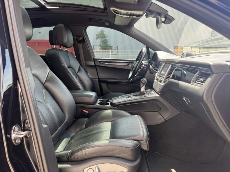 PORSCHE MACAN S 3.0 V6 258 CH - Pack sport chrono - Bose - Toit Ouvrant - Suivi Porsche complet 