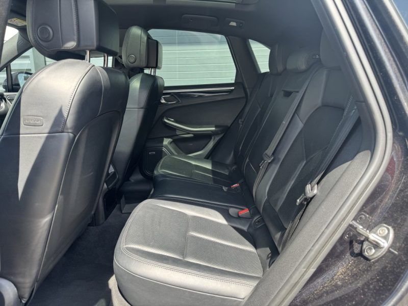PORSCHE MACAN S 3.0 V6 258 CH - Pack sport chrono - Bose - Toit Ouvrant - Suivi Porsche complet 