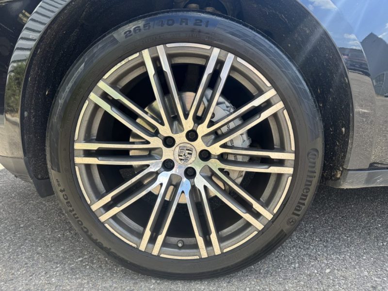 PORSCHE MACAN S 3.0 V6 258 CH - Pack sport chrono - Bose - Toit Ouvrant - Suivi Porsche complet 