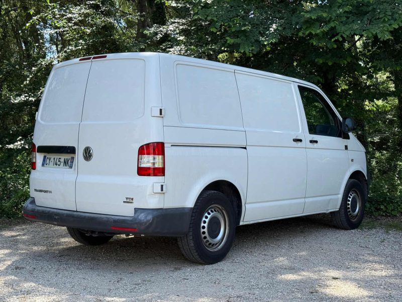 VOLKSWAGEN TRANSPORTER T5 2.0 TDI 140  2013
