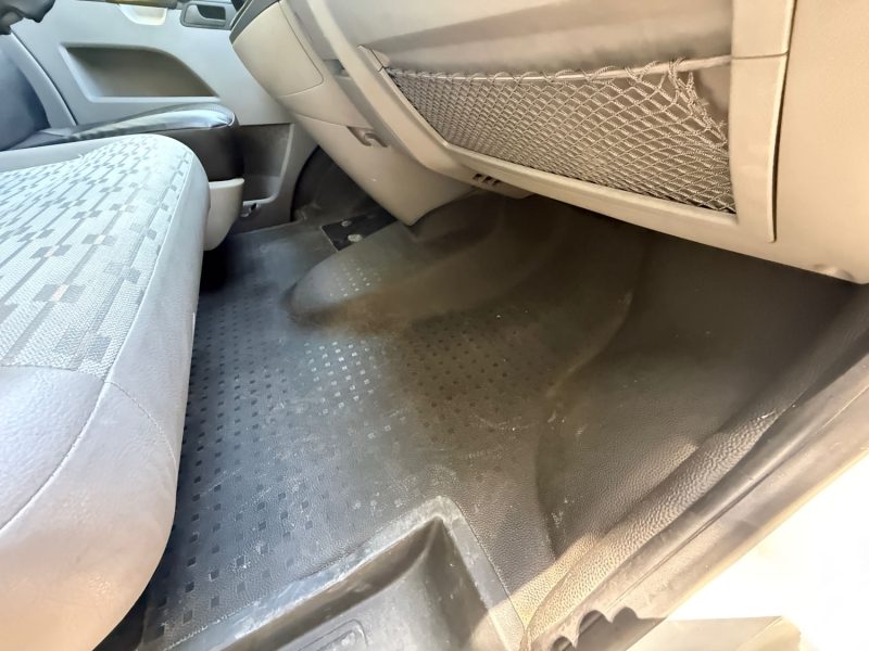 VOLKSWAGEN TRANSPORTER T5 2.0 TDI 140  2013